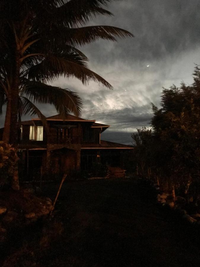 The Roadhouse Bed and Breakfast Tena Esterno foto