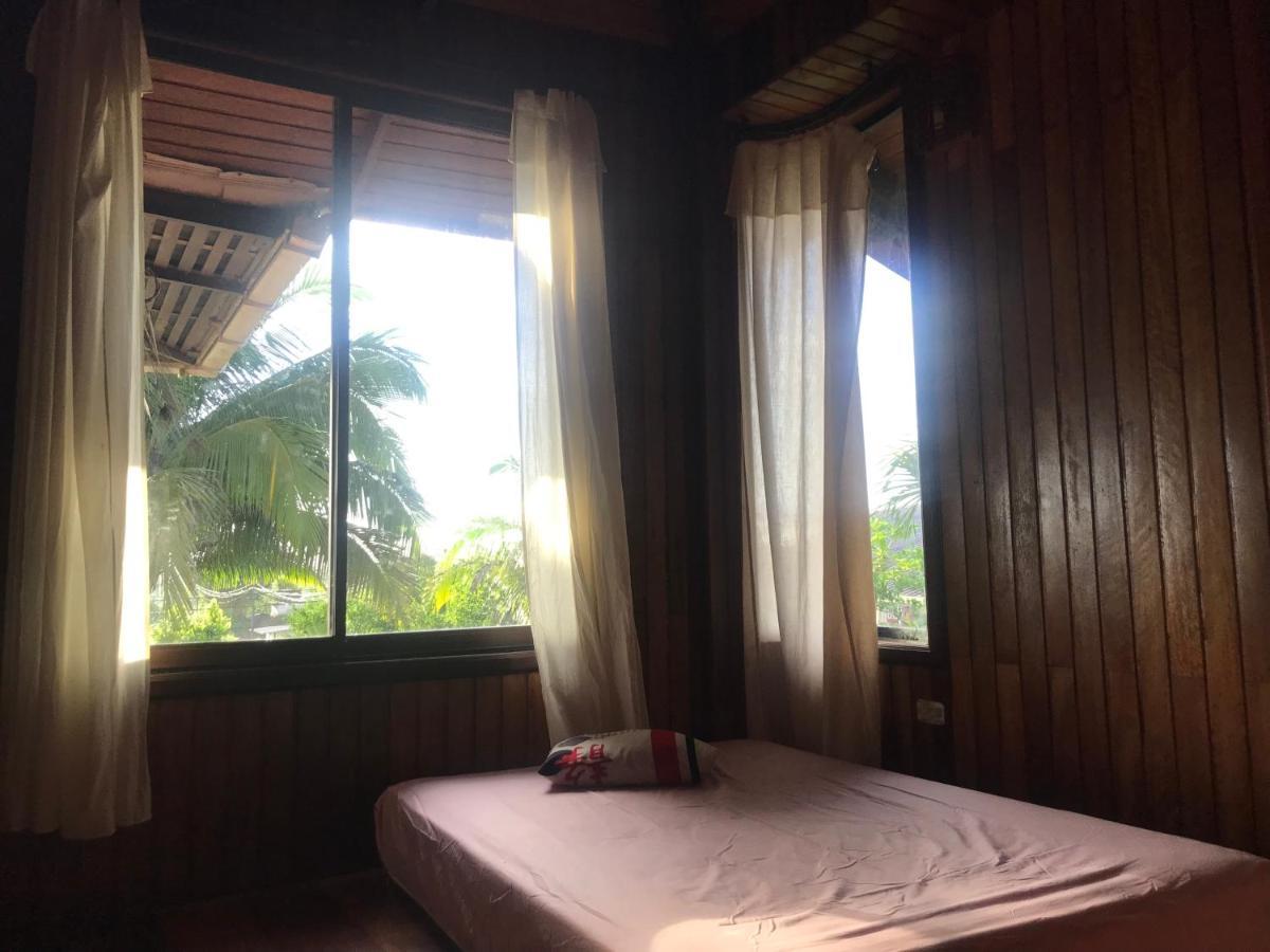 The Roadhouse Bed and Breakfast Tena Esterno foto